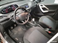 Peugeot 208 1.2 PURETECH 68ch LIKE Clim - <small></small> 7.690 € <small>TTC</small> - #8