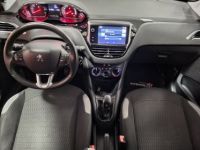 Peugeot 208 1.2 PURETECH 82 STYLE + DISTRIBUTION OK - <small></small> 6.990 € <small>TTC</small> - #13