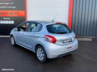 Peugeot 208 1.2 VTI 82 essence crit’air 1 moteur refait à neuf- Clim- gps écran tactile régulateur- fermeture centralisée garantie reprise - <small></small> 5.590 € <small>TTC</small> - #3