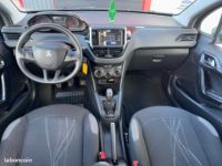 Peugeot 208 1.2 VTI 82 essence crit’air 1 moteur refait à neuf- Clim- gps écran tactile régulateur- fermeture centralisée garantie reprise - <small></small> 5.590 € <small>TTC</small> - #4