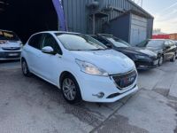 Peugeot 208 1.2i 12V - 82 ch style - <small></small> 9.990 € <small>TTC</small> - #3