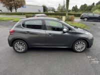 Peugeot 208 1.2i 82cv Allure - Garantie 12 mois - <small></small> 9.990 € <small>TTC</small> - #12