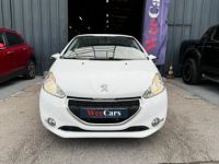 Peugeot 208 1.2i PureTech 12V - 82 BERLINE Style PHASE 1 - <small></small> 7.490 € <small>TTC</small> - #2