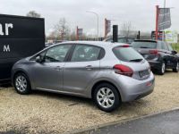 Peugeot 208 1.2i PureTech Like S-Climatisation-Cruise control - <small></small> 9.990 € <small>TTC</small> - #3