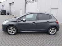 Peugeot 208 1.2i Style-GPS-AIRCO-BLUETOOTH-GARANTIE.12.MOIS- - <small></small> 7.490 € <small>TTC</small> - #4