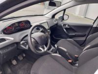 Peugeot 208 1.2i Style-GPS-AIRCO-BLUETOOTH-GARANTIE.12.MOIS- - <small></small> 7.490 € <small>TTC</small> - #12