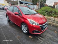 Peugeot 208 1.2l 82ch Signature 01-2019 GARANTIE - <small></small> 6.990 € <small>TTC</small> - #2