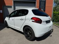 Peugeot 208 1.2l Puretech 110 ch Gt Line EAT6 12/2015 - <small></small> 9.990 € <small>TTC</small> - #2