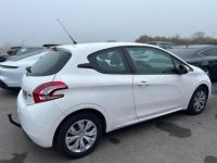 Peugeot 208 1.4 HDi 68ch BVM5 Active - <small></small> 6.890 € <small>TTC</small> - #2