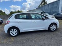 Peugeot 208 1.4 HDi 68cv 5P Série Like - <small></small> 5.490 € <small>TTC</small> - #2