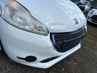 Peugeot 208 1.4 HDi 68cv 5P Série Like - <small></small> 5.490 € <small>TTC</small> - #7