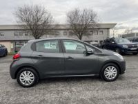 Peugeot 208 1.6 BlueHDi - 100 BERLINE Active PHASE 2 - <small></small> 8.490 € <small>TTC</small> - #17