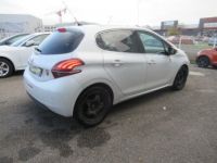 Peugeot 208 1.6 BlueHDi 100ch BVM5 Roland Garros - <small></small> 10.990 € <small>TTC</small> - #4