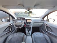 Peugeot 208 1.6 e-HDI 92 Allure - <small></small> 8.490 € <small>TTC</small> - #11