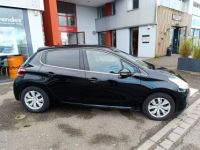 Peugeot 208 1.6 HDi 115 cv ALLURE - <small></small> 7.990 € <small>TTC</small> - #8