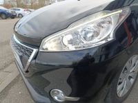 Peugeot 208 1.6 HDi 115 cv ALLURE - <small></small> 7.990 € <small>TTC</small> - #25