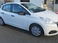 Peugeot 208 1.6 HDI 75 Cv BLUEHDI . 61000 KM ,1 ère Main 2 Places 5 Portes - <small></small> 6.000 € <small></small> - #1