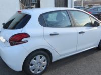 Peugeot 208 1.6 HDI 75 Cv BLUEHDI . 61000 KM ,1 ère Main 2 Places 5 Portes - <small></small> 6.000 € <small></small> - #4