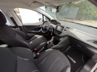 Peugeot 208 1.6 HDI 92 Active - <small></small> 8.490 € <small>TTC</small> - #21