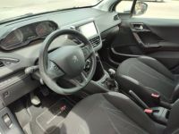 Peugeot 208 1.6 HDI 92 Active - <small></small> 8.490 € <small>TTC</small> - #23