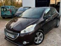 Peugeot 208 1.6 HDi 92 Active - <small></small> 7.490 € <small>TTC</small> - #1