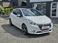 Peugeot 208 1.6 THP 200 ch GTI - TOIT PANORAMIQUE - <small></small> 8.990 € <small>TTC</small> - #2