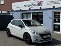 Peugeot 208 1.6 THP 208ch GTI 30th numéroté 27 S&S - <small></small> 18.490 € <small>TTC</small> - #1