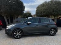 Peugeot 208 82CH ALLURE CAMÉRA + CARPLAY - <small></small> 9.990 € <small>TTC</small> - #3