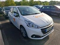 Peugeot 208 Affaire 110ch E6.c Allure Business EAT6 5p - <small></small> 7.980 € <small>TTC</small> - #1