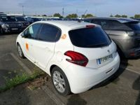 Peugeot 208 Affaire 110ch E6.c Allure Business EAT6 5p - <small></small> 7.980 € <small>TTC</small> - #4