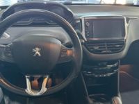 Peugeot 208 Allure 82ch 1.2 BVM5 Courroie Distribution OK Radar AR Clim auto Apple Carplay - <small></small> 7.990 € <small>TTC</small> - #8