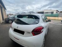 Peugeot 208 Business 1.6 BlueHdi 100 fap - <small></small> 8.990 € <small>TTC</small> - #4