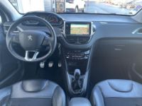 Peugeot 208 GEN-I 1.6L VTI 120ch FÉLINE TOIT PANORAMIQUE MOTEUR A CHAINE RÉGULATEUR - <small></small> 6.990 € <small>TTC</small> - #13