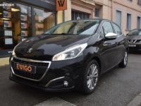 Peugeot 208 GENERATION-I 1.2 80 ch ALLURE GARANTIE 6 MOIS - <small></small> 7.989 € <small>TTC</small> - #2