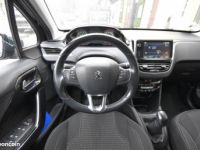 Peugeot 208 GENERATION-I 1.2 80 ch ALLURE GARANTIE 6 MOIS - <small></small> 7.989 € <small>TTC</small> - #15