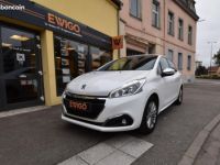 Peugeot 208 GENERATION-I 1.2 82 ch ALLURE GARANTIE 6 MOIS - <small></small> 8.990 € <small>TTC</small> - #1