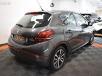 Peugeot 208 GENERATION-I 1.2 82ch ALLURE CAMERA SIEGES CHAUFFANTS TOIT PANO SUIVI GARANTIE 6 A ... - <small></small> 7.990 € <small>TTC</small> - #4