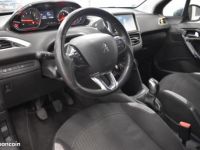 Peugeot 208 GENERATION-I 1.2 82ch STYLE SIÈGES CHAUFFANTS RADAR DE RECUL IDEAL JEUNE CONDUCTEUR... - <small></small> 4.990 € <small>TTC</small> - #8