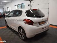 Peugeot 208 GENERATION-I 1.6 BLUEHDI 120ch FELINE RADAR SUIVI CONSTRUCTEUR GARANTIE 6 A 60 MOIS - <small></small> 8.990 € <small>TTC</small> - #4