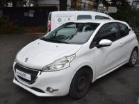 Peugeot 208 I ACTIVE 3 Portes 1.4 HDi FAP 68 cv - <small></small> 5.290 € <small>TTC</small> - #3