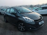 Peugeot 208 II ACTIVE 82 CV SPORT GPS MIROR LINK CLIM CAMÉRA MP3 TOIT PANO USB JA 16 RÉGULATEUR - <small></small> 7.990 € <small>TTC</small> - #1