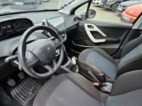 Peugeot 208 LIKE - ECRAN ANDROID MOTEUR NEUF HISTORIQUE COMPLET FINANCEMENT POSSIBLE - <small></small> 7.990 € <small>TTC</small> - #11