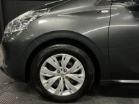 Peugeot 208 STYLE 1.2 82 Cv ECRAN TACTILE GPS BLUETOOTH REGULATEUR 22 400 Kms - Garantie 1 an - <small></small> 8.970 € <small>TTC</small> - #6