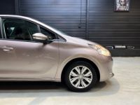 Peugeot 208 STYLE 1.2 VTi 82 cv BVM5 - <small></small> 7.990 € <small>TTC</small> - #44