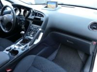 Peugeot 3008 1.2 130 Ch ACTIVE GPS GRIP CONTROL BVM6 - <small></small> 7.990 € <small>TTC</small> - #15