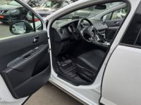 Peugeot 3008 1.2 130ch SetS BVM6 Féline - <small></small> 9.890 € <small>TTC</small> - #14