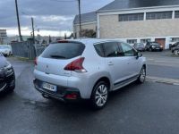 Peugeot 3008 1.2i PureTech S&S - 130 Allure Gps + Clim + Attelage - <small></small> 12.990 € <small>TTC</small> - #5