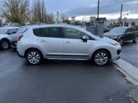 Peugeot 3008 1.2i PureTech S&S - 130 Allure Gps + Clim + Attelage - <small></small> 12.990 € <small>TTC</small> - #6