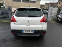 Peugeot 3008 HYbrid4 2.0 HDi FAP - 163 Bva + Electric 37ch HYbrid4 Gps + Radar AR + Toit panoramique - <small></small> 9.990 € <small>TTC</small> - #4