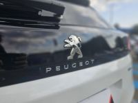 Peugeot 3008 Hybrid4 - 300 - e-EAT8  I GT Blanc nacré - <small></small> 26.890 € <small>TTC</small> - #24